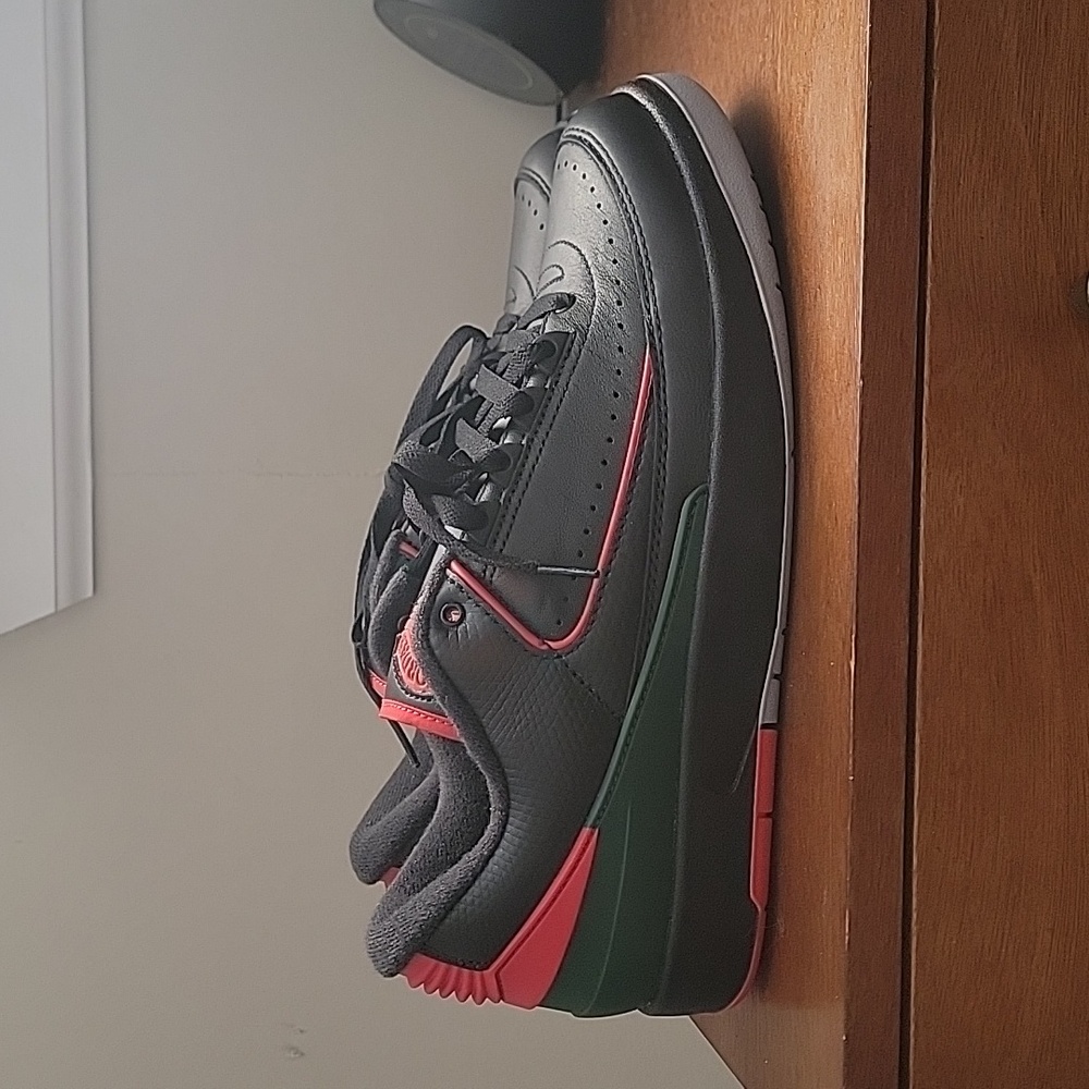 Jordan Retro 2 Mens 9.5 New